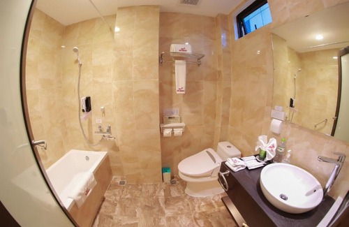 Cong Vi Hotel | Momizi Business Hotel