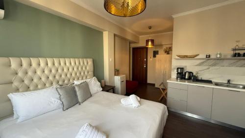 Athens City Centre Apartment | Monastiraki 509 Central Suite