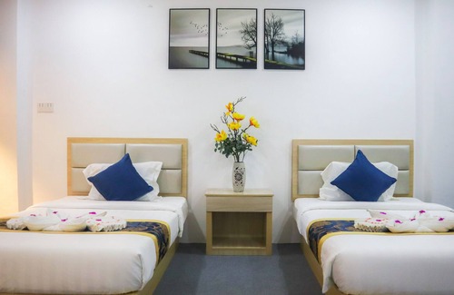 Mittakpheap Hotel | Mongkul Beach Hotel