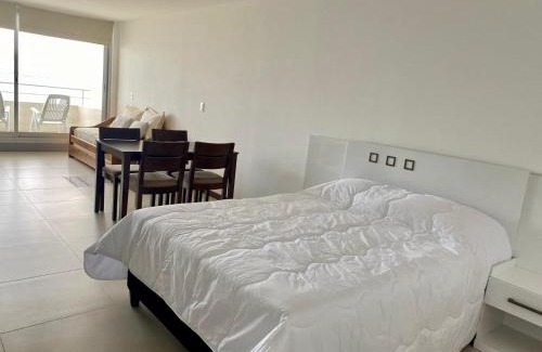 Colonia del Sacramento Apartment | Mono Balcón Vista al Río Nª 605, Colonia del Sacramento