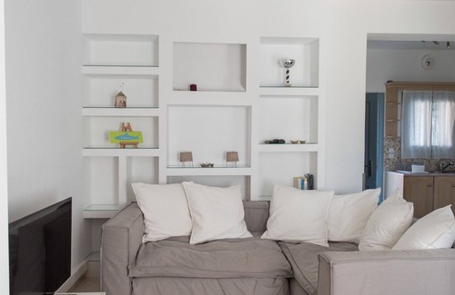 Monolithos Villa | Monolithos Pool Villa by the Beach