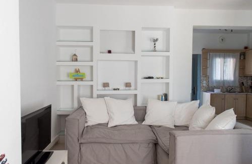 Monolithos Villa | Monolithos Pool Villa by the Beach