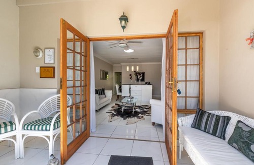 Montagu Apartment | Montagu Four Seasons