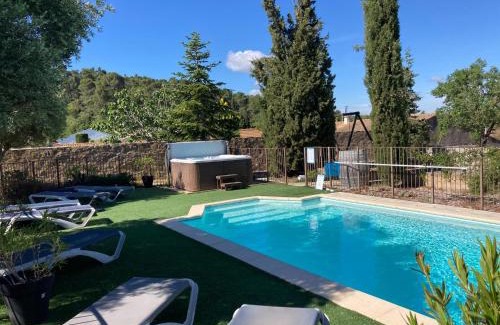 Montbrun-des-Corbieres Villa | Montbrun Vineyard Escape
