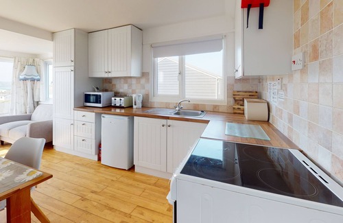 Hayle Cottage | Montclare enjoys an elevated position with views towards Carbis Bay and Hayle Estuary