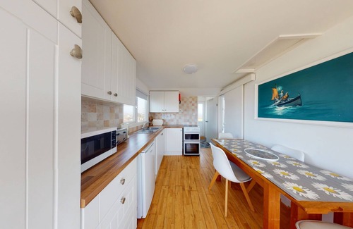 Hayle Cottage | Montclare enjoys an elevated position with views towards Carbis Bay and Hayle Estuary