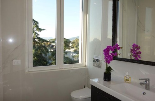 Santa Maria Novella Apartment | Montebello Luxury Apartments