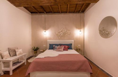 Santa Maria Novella Apartment | Montebello New Apartment