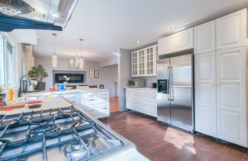 Dunbar House | [Monthly 30% OFF] Classic Luxury 3 BDR 2 BATH with Bidet House Near UBC Campus