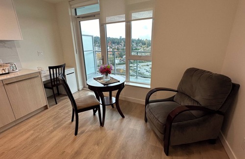 Burnaby Apartment | Monthly stay/Relocation Special near Lougheed Mall & SFU