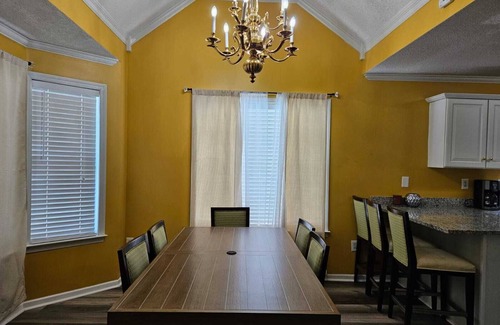 Southwind House | MONTHLY STAYS-Marvelous 6BR Memphis Home -near Memphis Airport