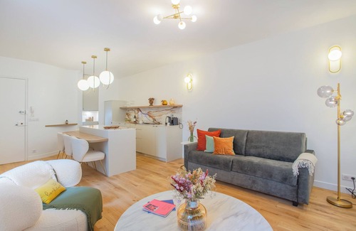 Quartier de Rochechouart Apartment | Montmartre Rochechouart - 1 Bed Apt, Sleeps 2