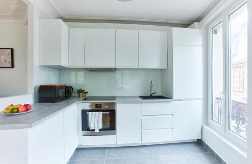 Epinettes Apartment | Montmartre & Saint-Ouen - 1BR - Paris Vacation Rentals
