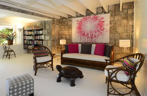 Pond Hill Hotel | Montpelier Nevis