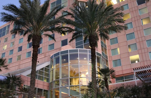 Galveston Resort | Moody Gardens Hotel, Spa and Convention Center