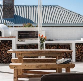 Witsand House | Mooiplekkie - 4 Bedroom Beach Cottage