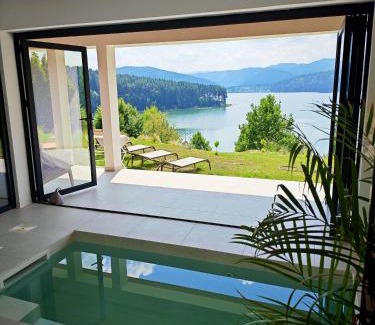 Hangu House | Moon Lake Bicaz - Aurora Garden