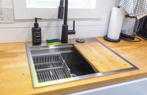 Merrill Cabin | Moonbase Tiny Home - Io