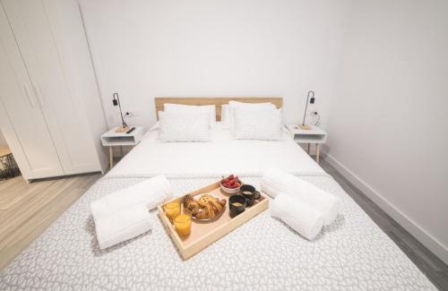 Sant Blai Apartment | Moonkey - Apartamento mediterráneo con jacuzzi y luz natural
