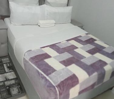 Boksburg House | Moonlight Guesthouse - Boksburg