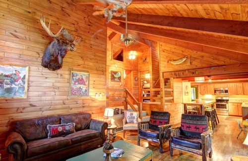 Hayward Cabin | Moose & Musky Retreat on Moose Lake