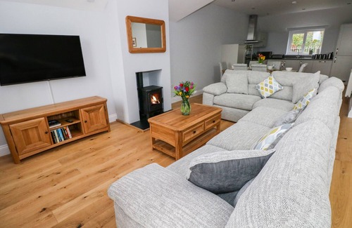Goodwick Cottage | MOR AWELON, family friendly, luxury holiday cottage in Goodwick