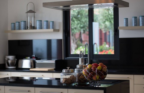 Arco da Calheta Villa | Moradia de Luxo com 3 Quartos, piscina e vista mar