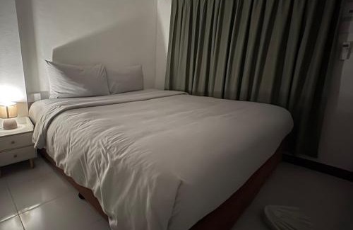 Lop Buri Hotel | Morning Home บ้านหมอนอิง