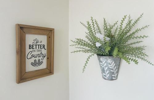 Star House | Morning Star Cottage with RV parking in Star Idaho