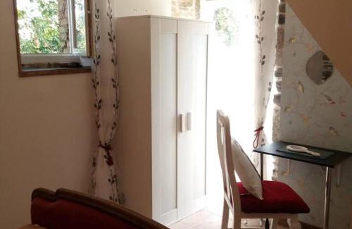 Mortain-Bocage House | Mortain-Bocage - 2-Bed Wisteria Cottage Sleeps 4