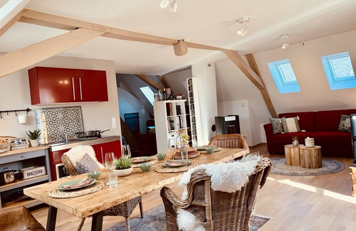 Kinheim Apartment | Mosel Loft in a historical ambience - James Cook Apartment