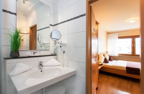 Bernkastel Hotel | Moselhaus Weiskopf