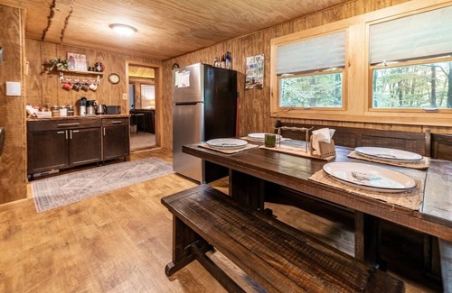 Greentown Cabin | Moss Hollow Cabin in Poconos