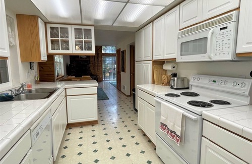 Packwood Cabin | Mossy Moose Cabin | 2 Bed, 1.5 Bath