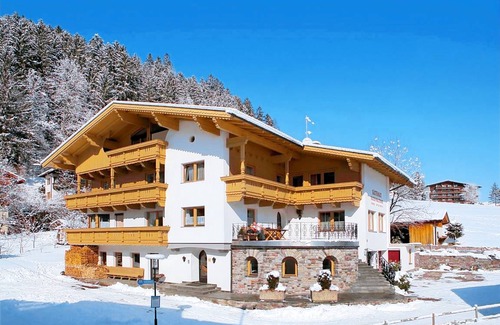Schwendau House | Motel ∙ 2 guests