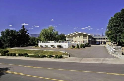 West Colorado Springs Hotel | Motel 6 Colorado Springs, CO – South/Metro Area