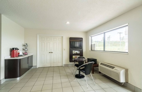 Crawfordsville Hotel | Motel 6 Crawfordsville, IN