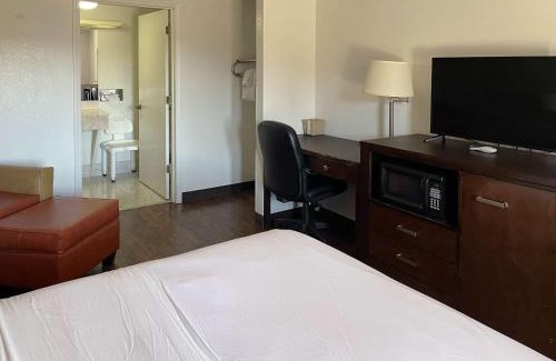 Fancy Gap Hotel | Motel 6 Fancy Gap VA