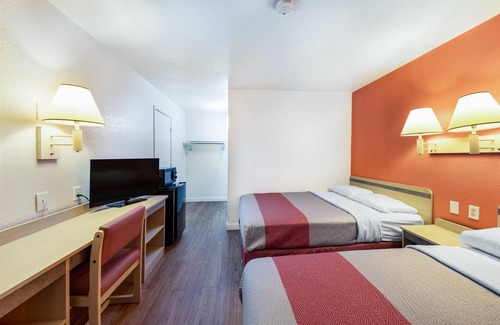 Greenville Hotel | Motel 6 Greenville, TX