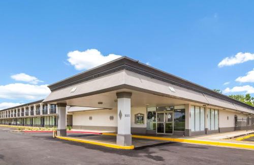 Groves Hotel | Motel 6 Groves, Tx