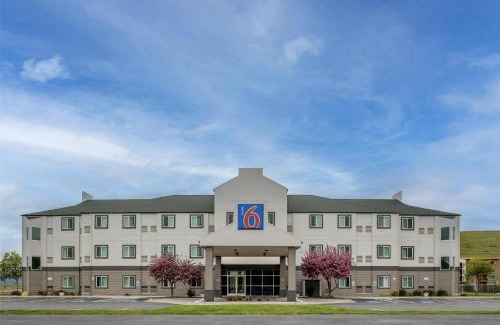 Grant Creek Hotel | Motel 6-Missoula, MT