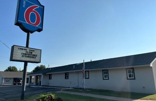 Ponca City Hotel | Motel 6 Ponca City, OK