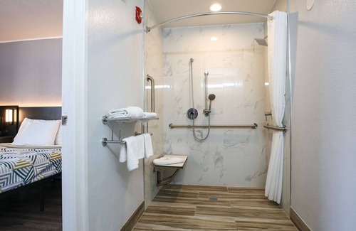 Sacramento Hotel | Motel 6 Sacramento, CA - North