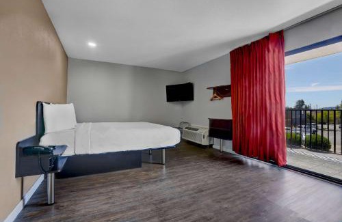 Ukiah Hotel | Motel 6-Ukiah, CA - North