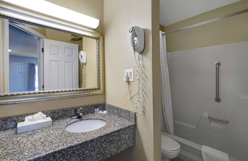 Washington Hotel | Motel 6 Washington, PA