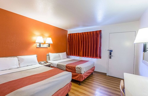 Yreka Hotel | Motel 6 Yreka, CA