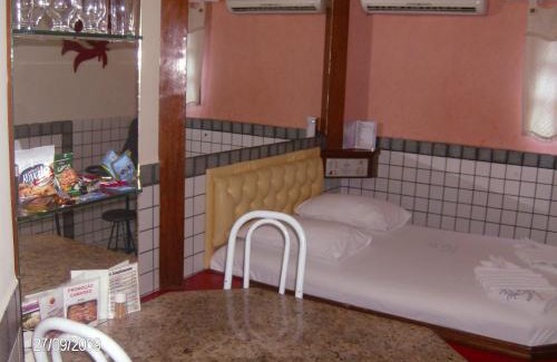 Estancia Hotel | Motel Estoril (Adult Only)