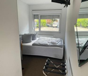 Tempelhof Hotel | Motel Home Berlin