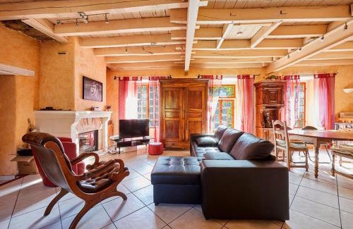 Saint-Just Villa | MOULIN Menhirs & zone naturelle protégée