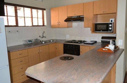 Hartbeespoort Hotel | Mount Amanzi